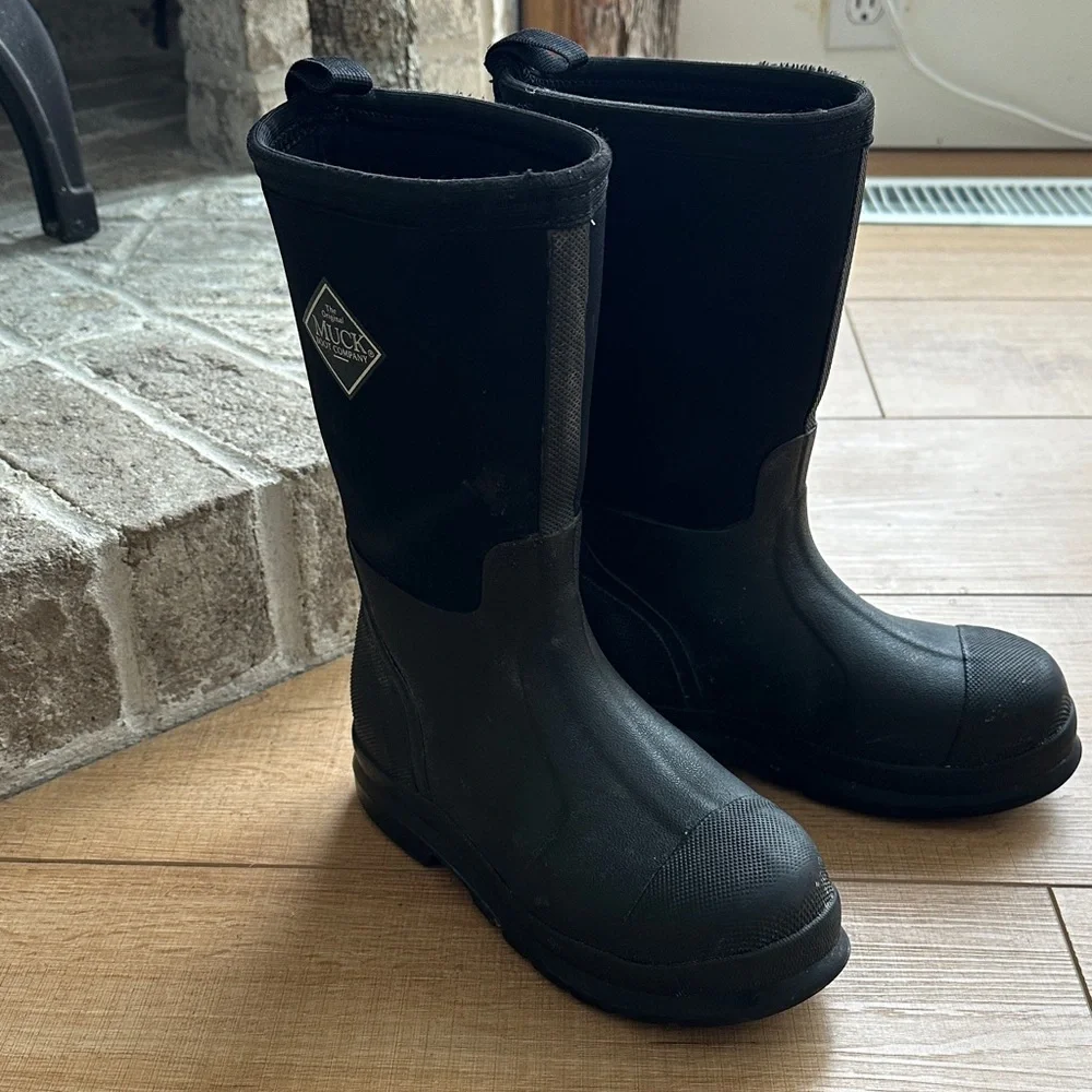 Muck Kids Black Rain & Snow Boots - Picture 1 of 6